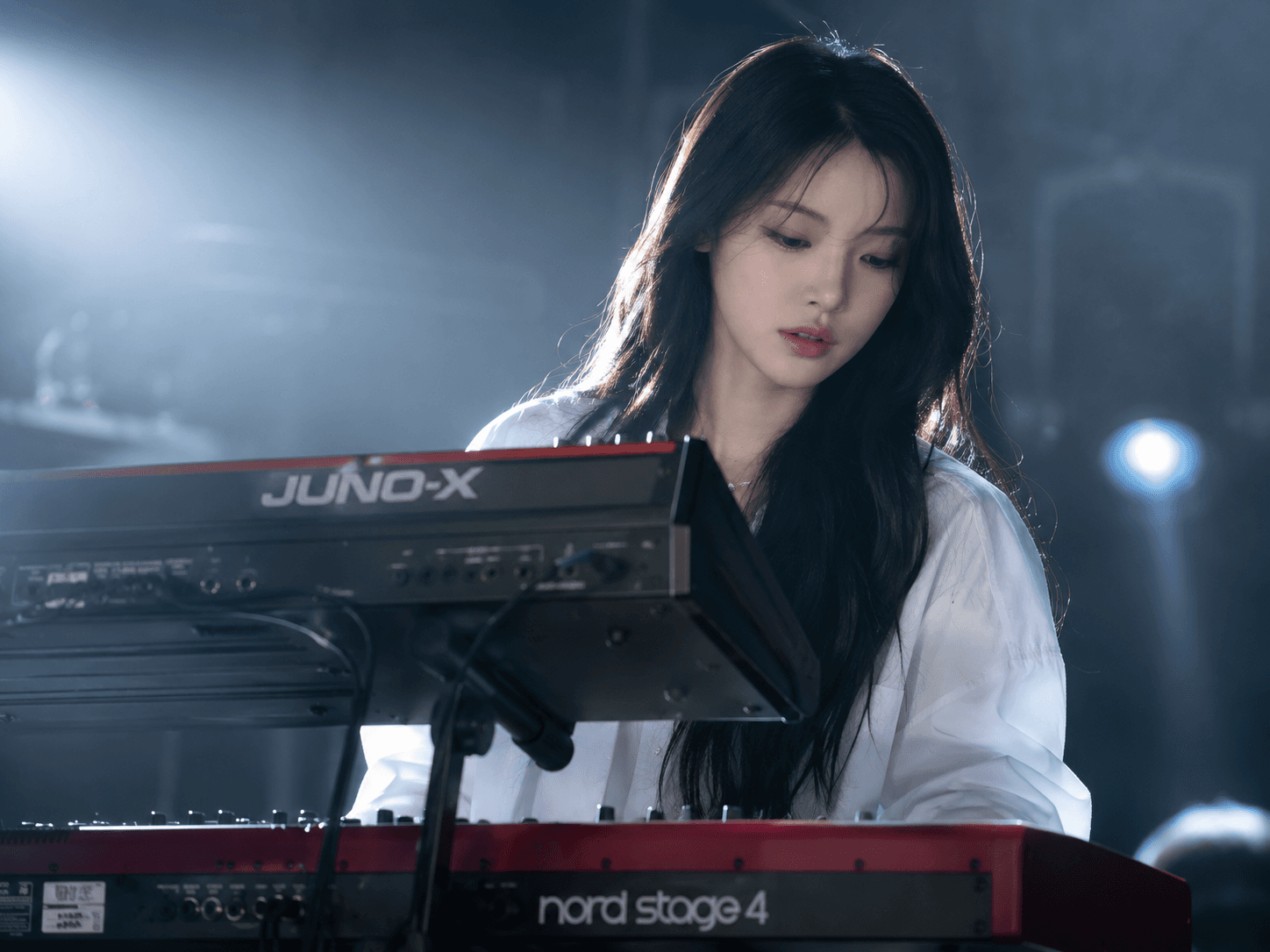 Yoon Dajeong — keys, sound